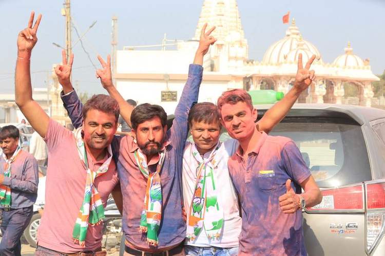 https://shradhanjali.com/images/not_found.jpg